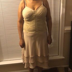 V neck ruffled dress